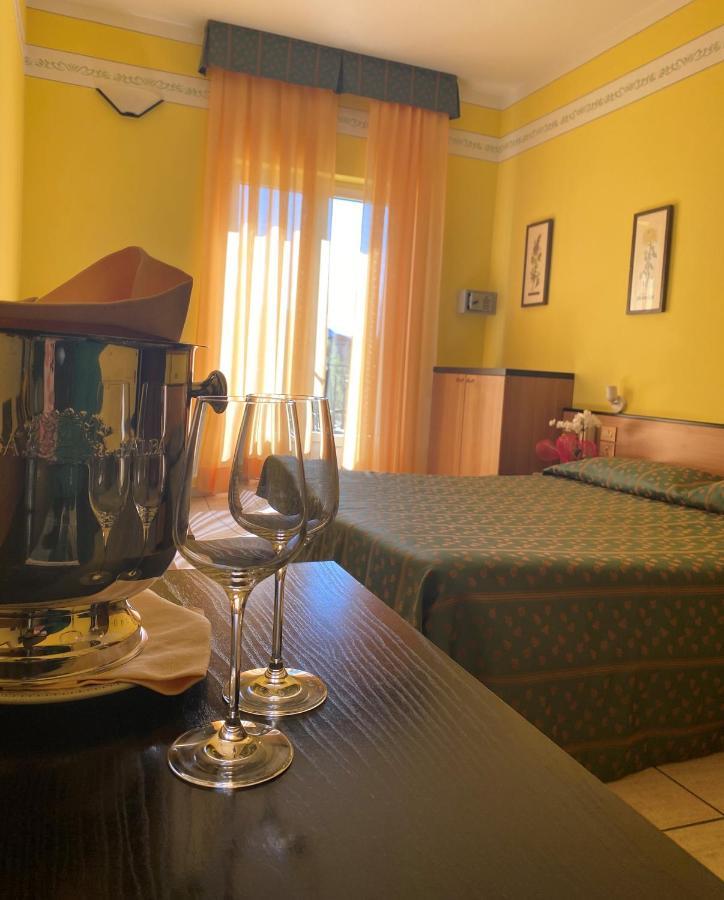 Hotel Del Fiume Cannobio Zewnętrze zdjęcie